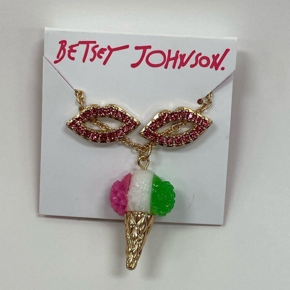 BETSEY Johnson ice cream necklace &‎ earrings